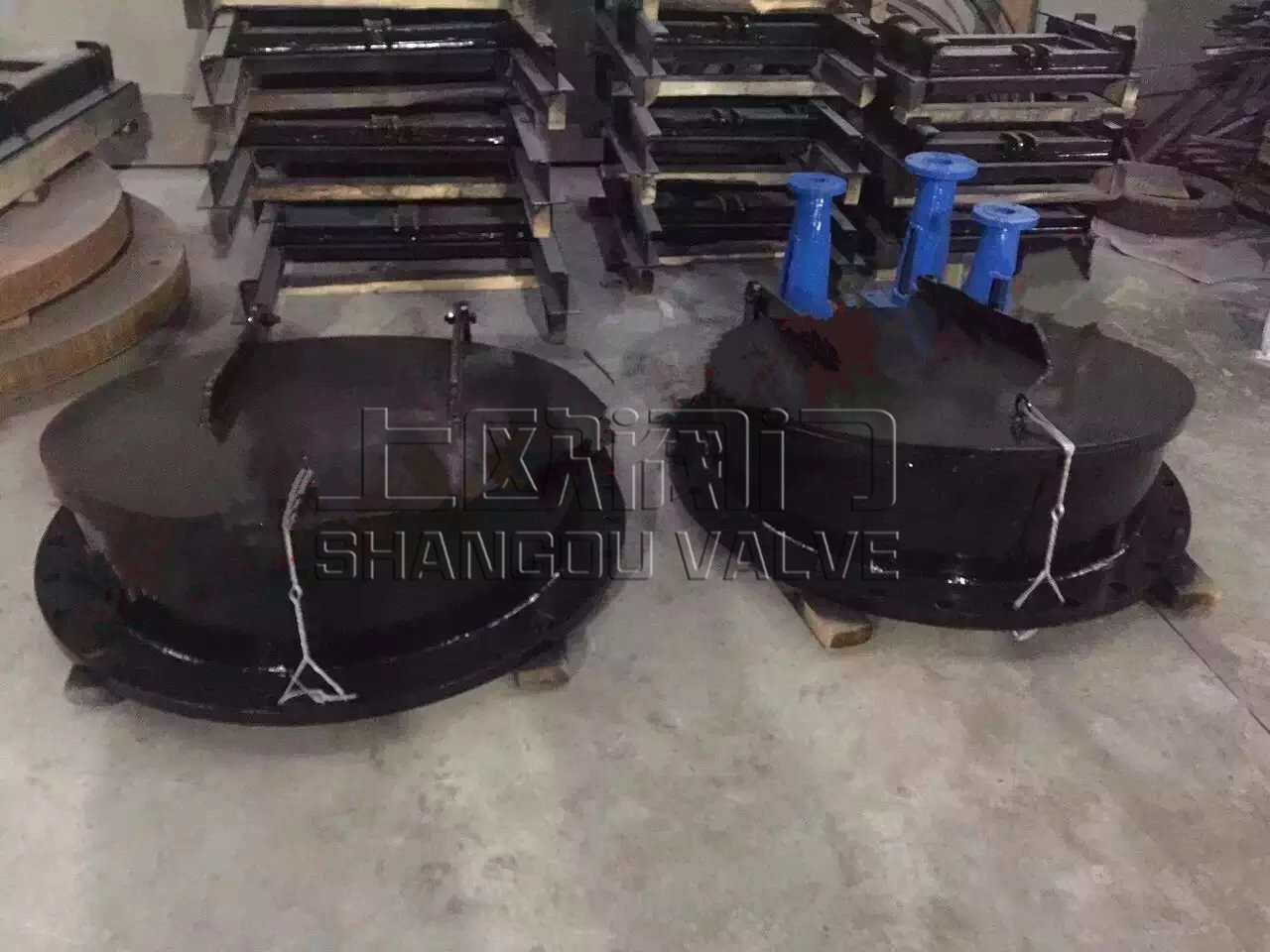 鑄鐵拍門1_副本.jpg 鑄鐵拍門1_副本.jpg